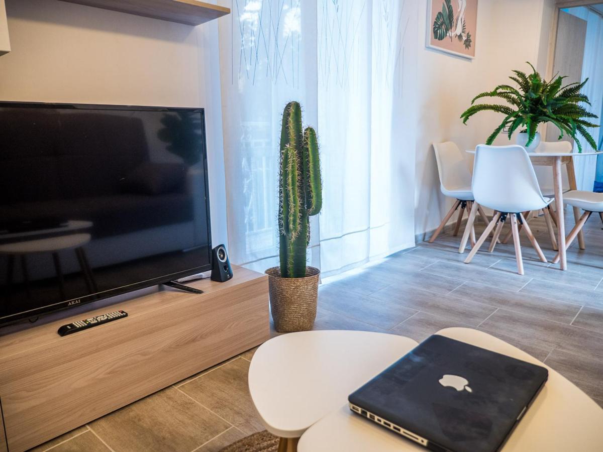شقة Chiaia Premium Flat, Naples Center, Near Seaside المظهر الخارجي الصورة
